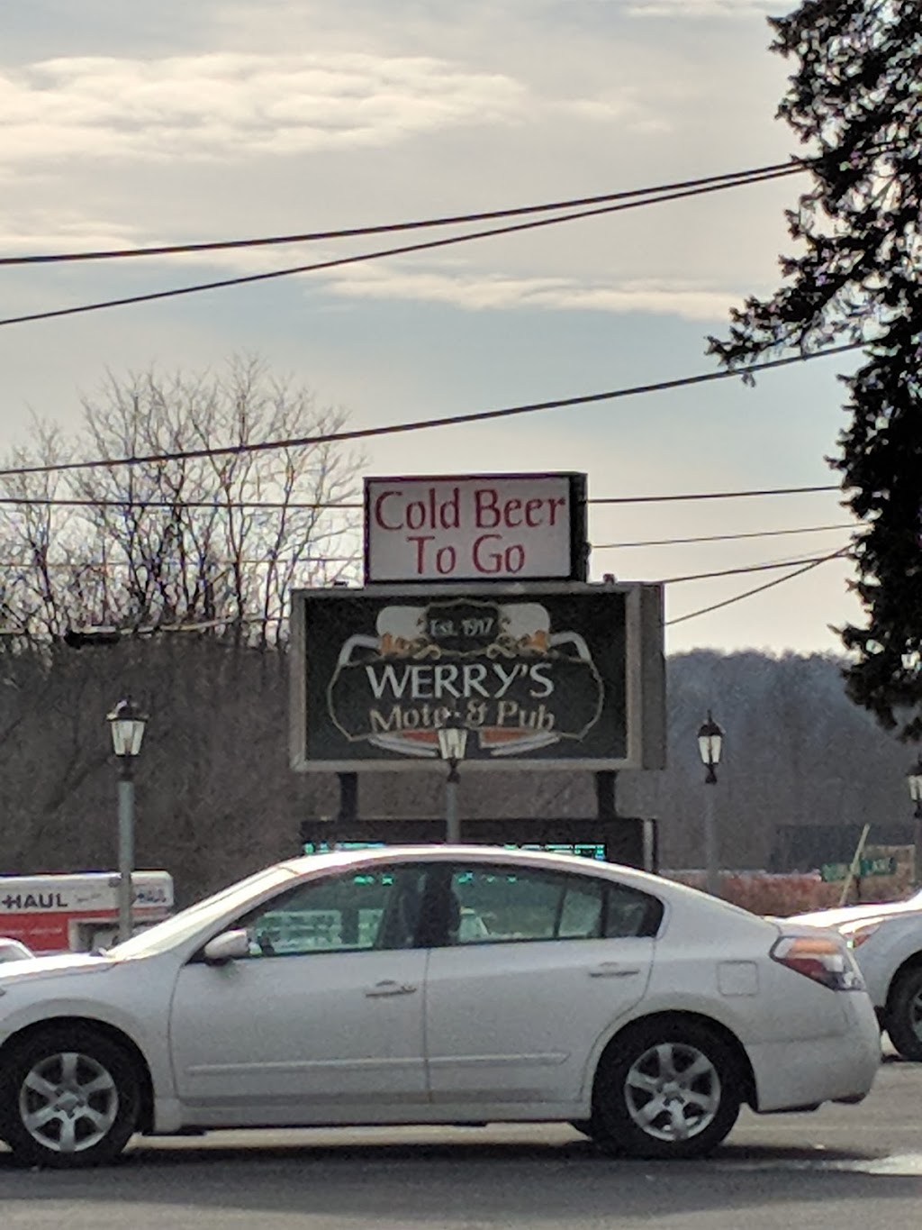 Werrys Cottages Motel & Pub | restaurant | 5049 Milford Rd Apt 2c, East Stroudsburg, PA 18302, USA | 5702239234 OR +1 570-223-9234