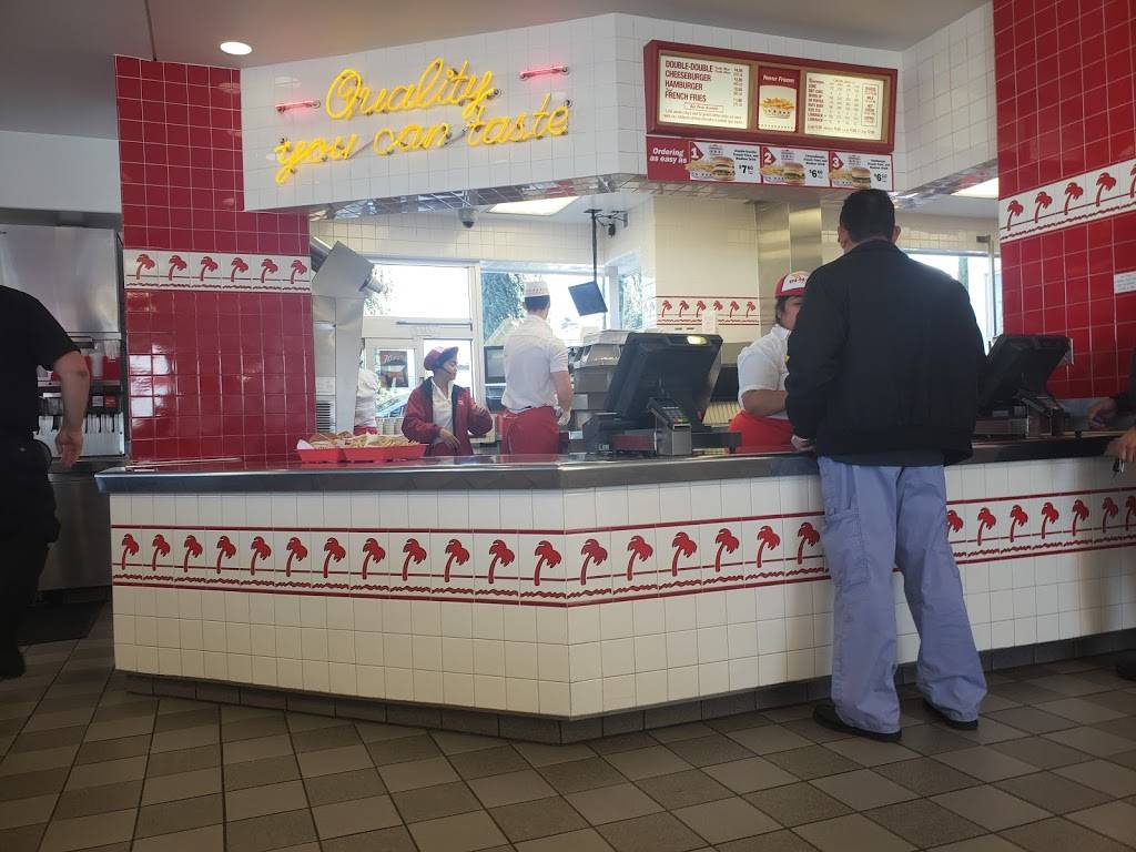 In-N-Out Burger | restaurant | 17069 Bear Valley Rd, Hesperia, CA 92345, USA | 8007861000 OR +1 800-786-1000