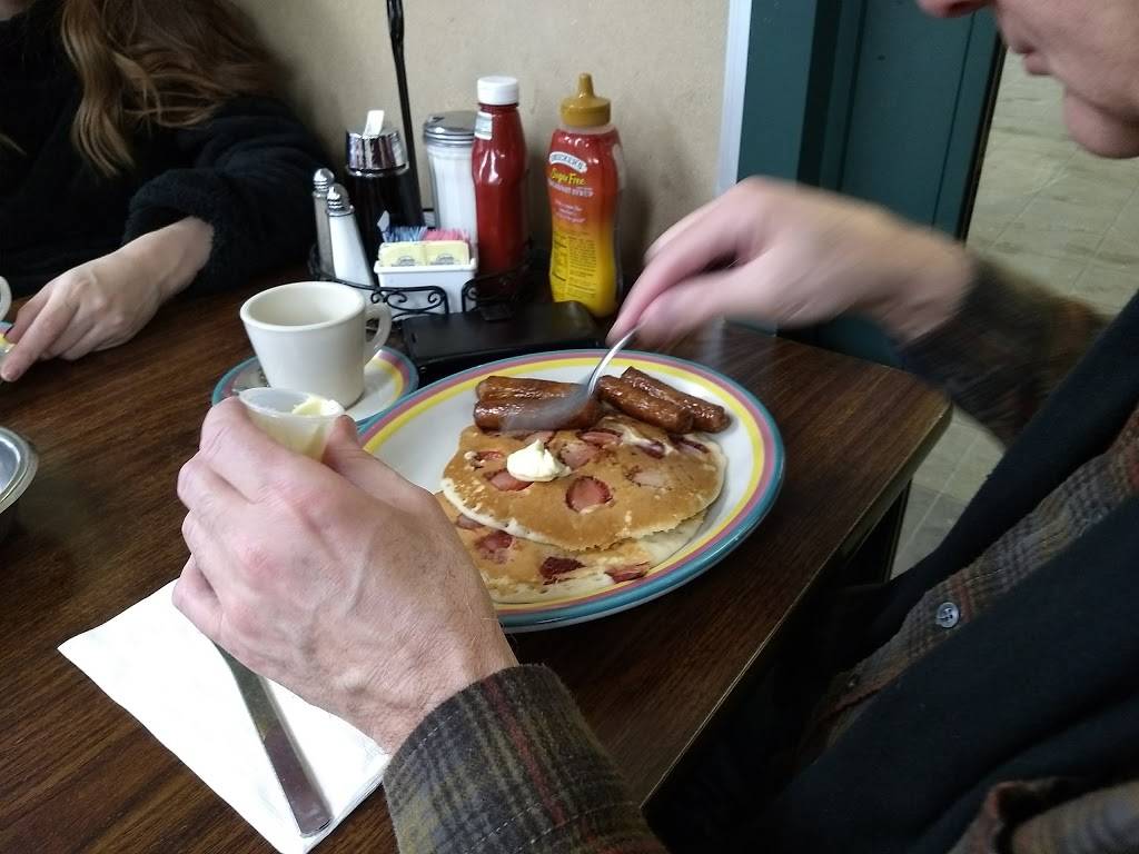 Last Stop Gourmet Shop | restaurant | 222 B 116th St, Far Rockaway, NY 11694, USA | 7189456450 OR +1 718-945-6450