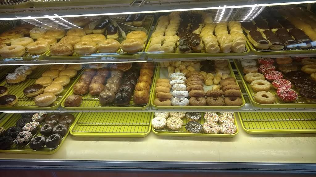 Louisiana Chicken & Golden Wok | restaurant | 1725 N Garey Ave, Pomona, CA 91767, USA | 9096205057 OR +1 909-620-5057