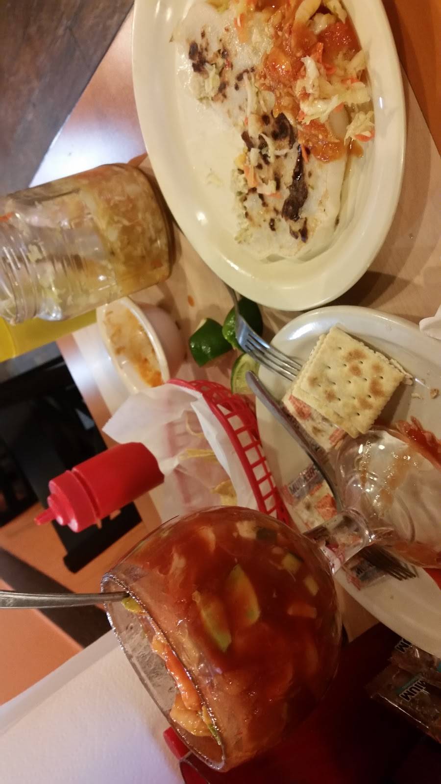 Market Latina | restaurant | 233 NE 28th St, Fort Worth, TX 76164, USA | 8176254400 OR +1 817-625-4400