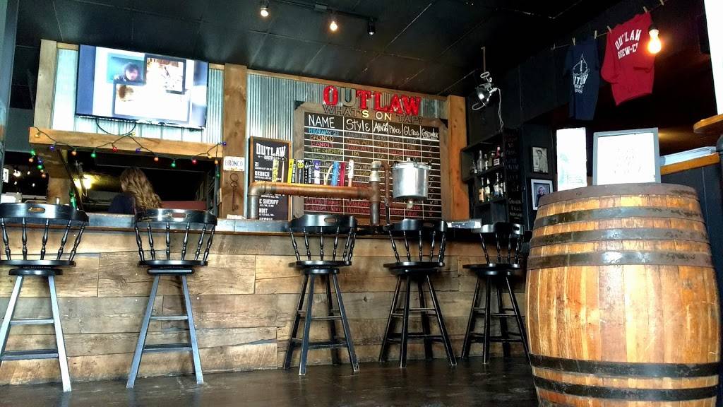 Outlaw Brew Co | restaurant | 196 High St, Southampton, ON N0H 2L0, Canada | 5197971515 OR +1 519-797-1515