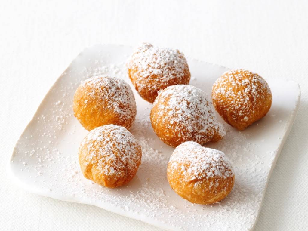 Susanos Pizzeria | meal delivery | 679 Seneca Ave, Ridgewood, NY 11385, USA | 7183811717 OR +1 718-381-1717