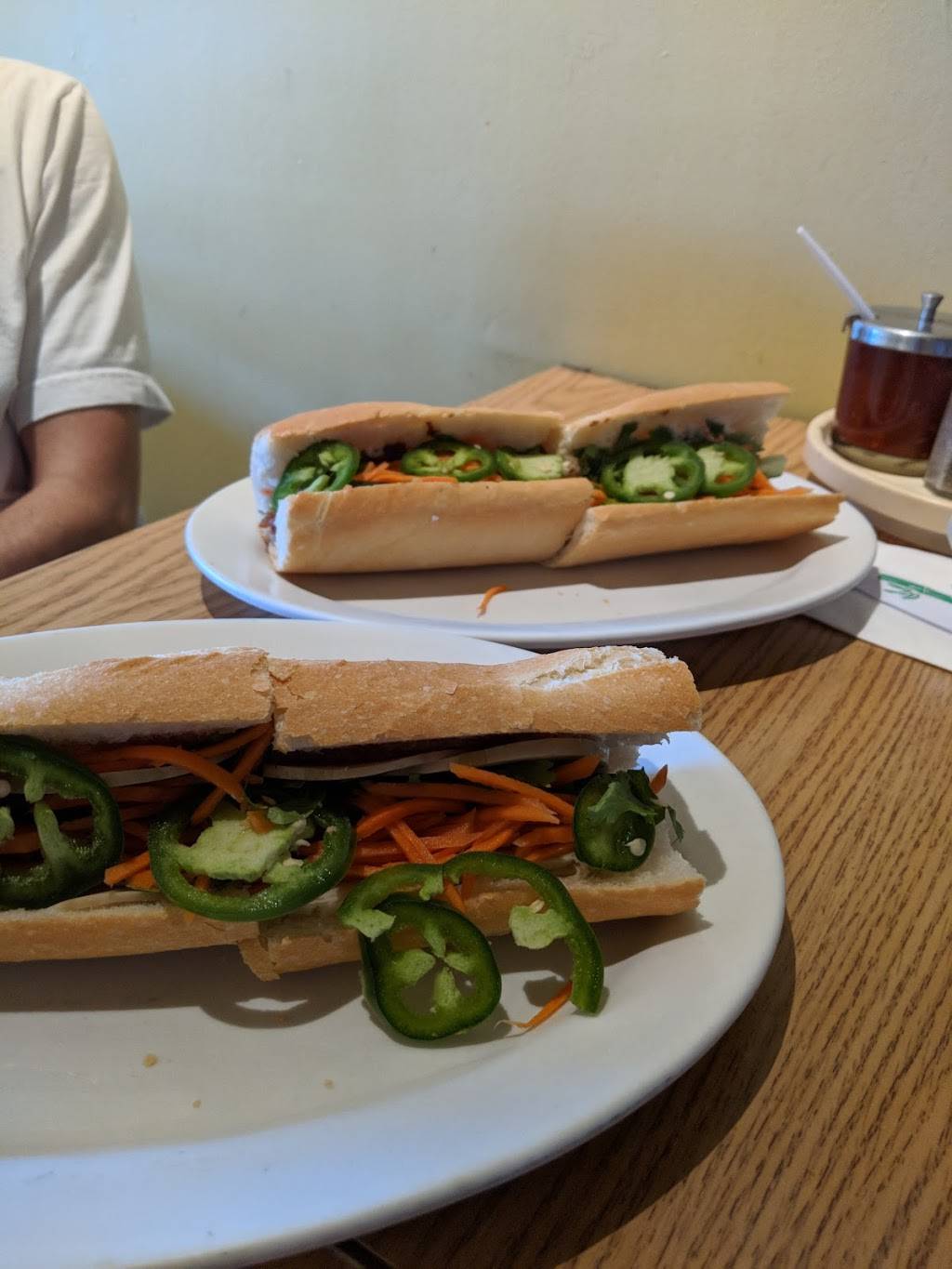 Absolutely Phobulous | restaurant | 350 N La Cienega Blvd, Los Angeles, CA 90048, USA | 3103603930 OR +1 310-360-3930