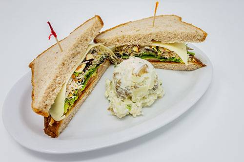 Wooglins Deli & Cafe | cafe | 4750 Barnes Rd, Colorado Springs, CO 80917, USA | 7195789133 OR +1 719-578-9133