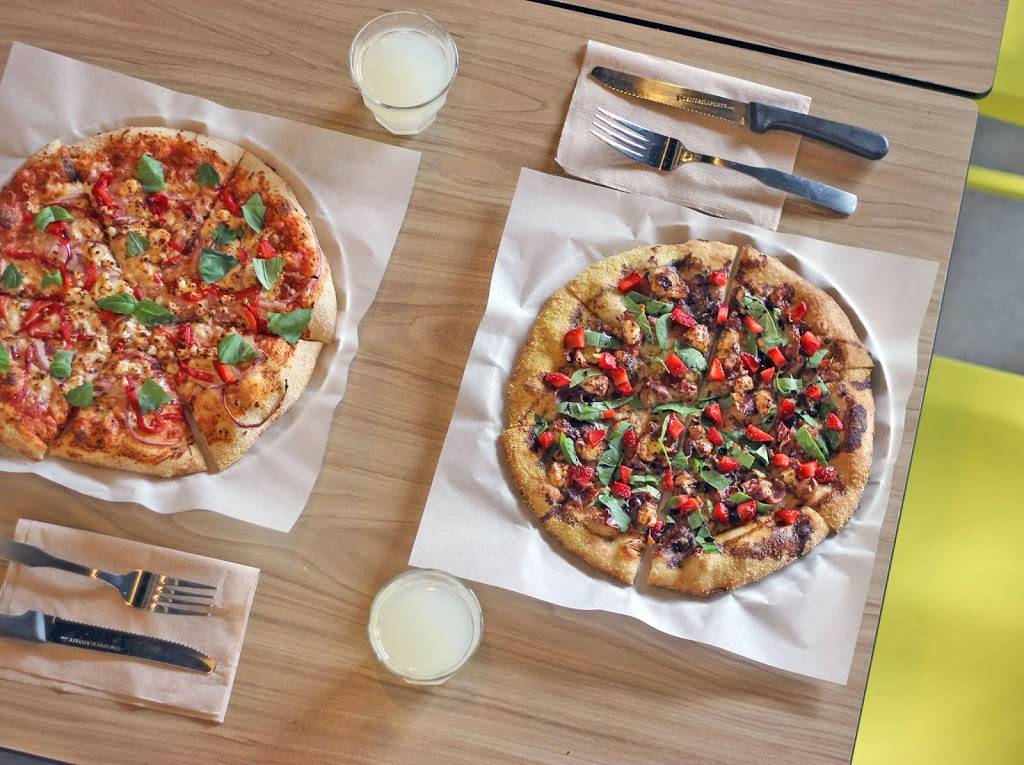 PizzBox La Boîte à Pizza St-Élie-RockForest | restaurant | 4700 Boul de Portland Suite 300, Sherbrooke, QC J1L 0H6, Canada | 8198200125 OR +1 819-820-0125