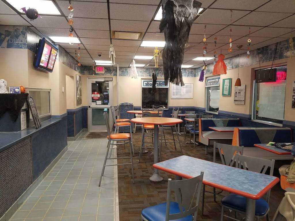 White Castle | restaurant | 3150 Dixie Hwy, Erlanger, KY 41018, USA | 8593449772 OR +1 859-344-9772