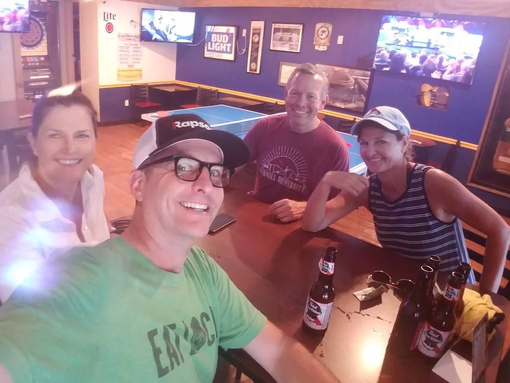 Arena Bar & Grill | restaurant | 5760 W Park Ave, St. Louis, MO 63110, USA | 3146467171 OR +1 314-646-7171