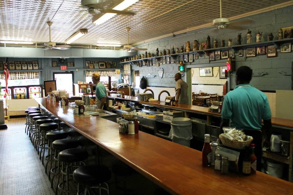 Crisfield Seafood | restaurant | 8012 Georgia Ave, Silver Spring, MD 20910, USA | 3015891306 OR +1 301-589-1306