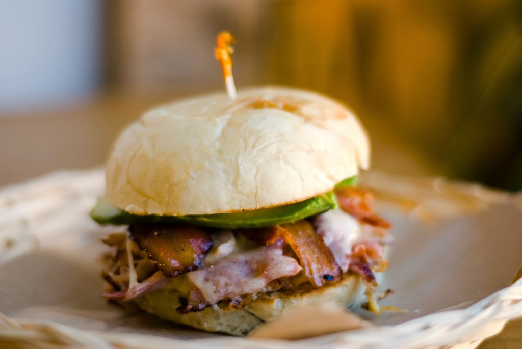 Meat Cheese Bread | restaurant | 1406 SE Stark St, Portland, OR 97214, USA | 5032341700 OR +1 503-234-1700