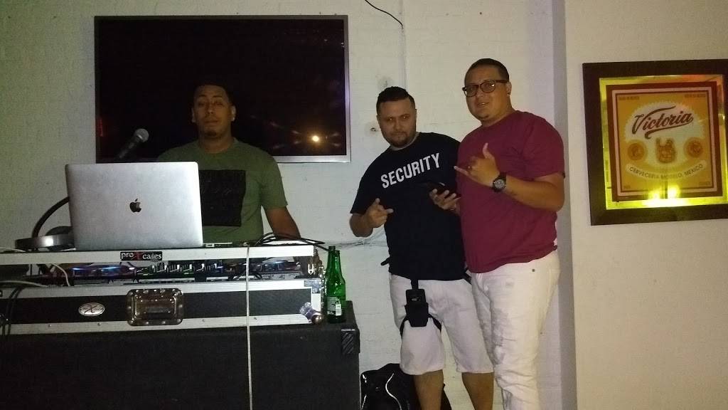 Mar De Copas | restaurant | 102 Liberty St, Newburgh, NY 12550, USA | 8456707025 OR +1 845-670-7025