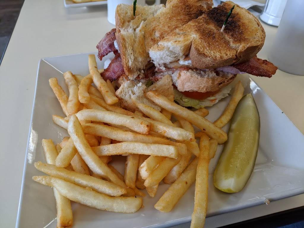 The Pal Cafe | restaurant | 229 Division St, Park Falls, WI 54552, USA | 7157622529 OR +1 715-762-2529