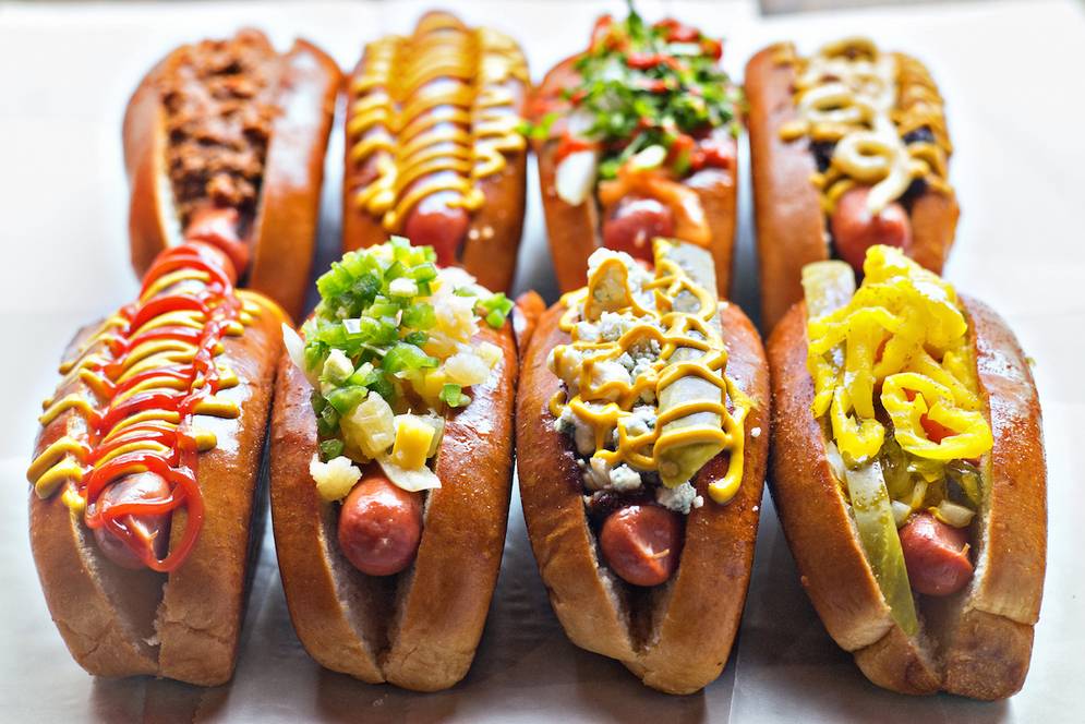 Haute Dogs and Fries | restaurant | 610 Montgomery St, Alexandria, VA 22314, USA | 7035483891 OR +1 703-548-3891