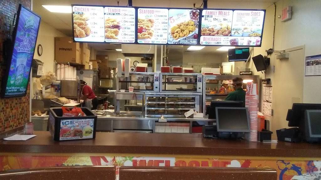 Popeyes Louisiana Kitchen | restaurant | 408 Western Blvd #100, Jacksonville, NC 28546, USA | 9102194555 OR +1 910-219-4555