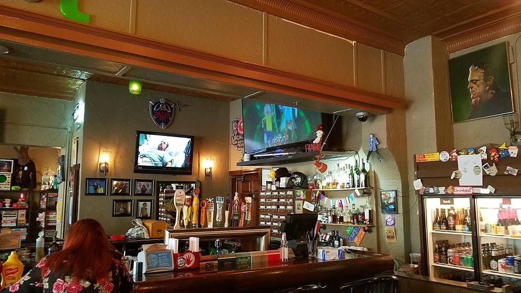 The Side Quest | restaurant | 17900 Detroit Ave, Lakewood, OH 44107, USA | 2162281212 OR +1 216-228-1212