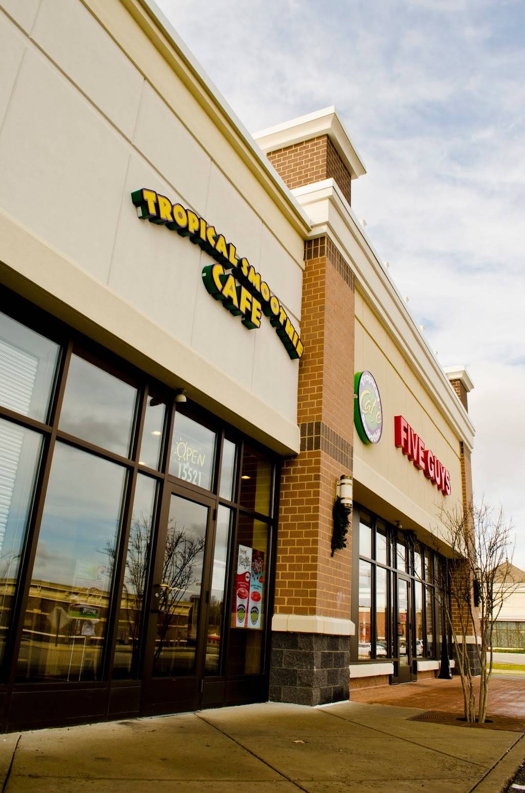 Tropical Smoothie Cafe | restaurant | 15521 WC Commons Way, Midlothian, VA 23113, USA | 8048979595 OR +1 804-897-9595