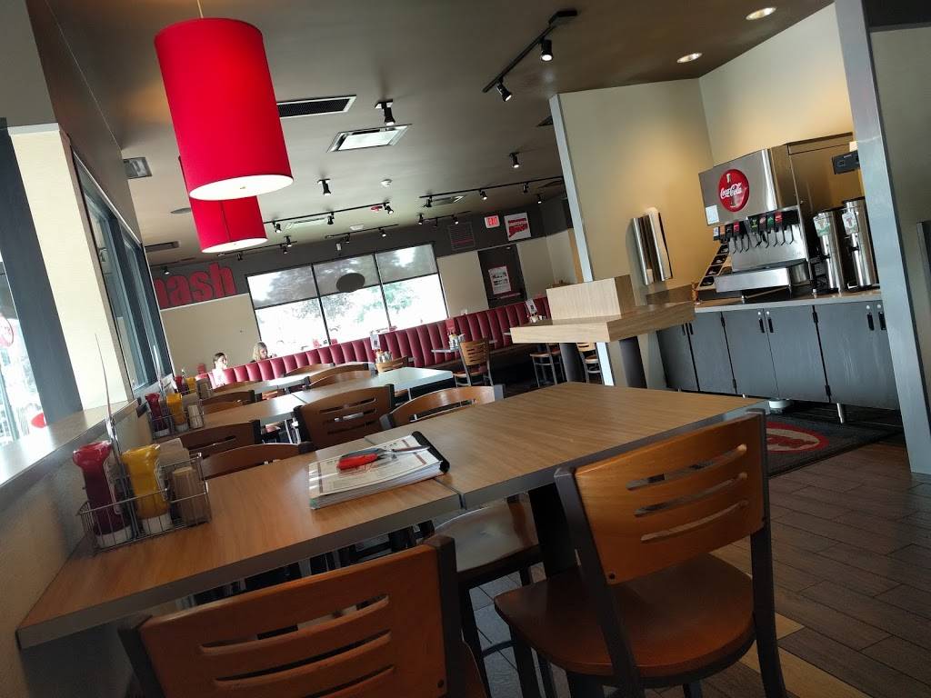 Smashburger | restaurant | 1590 Boston Post Rd, Milford, CT 06460, USA | 2039516630 OR +1 203-951-6630