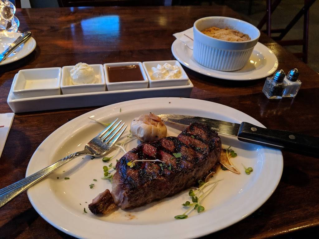 J Fords Black Angus | restaurant | 129 S 7th St, Terre Haute, IN 47807, USA | 8122355549 OR +1 812-235-5549