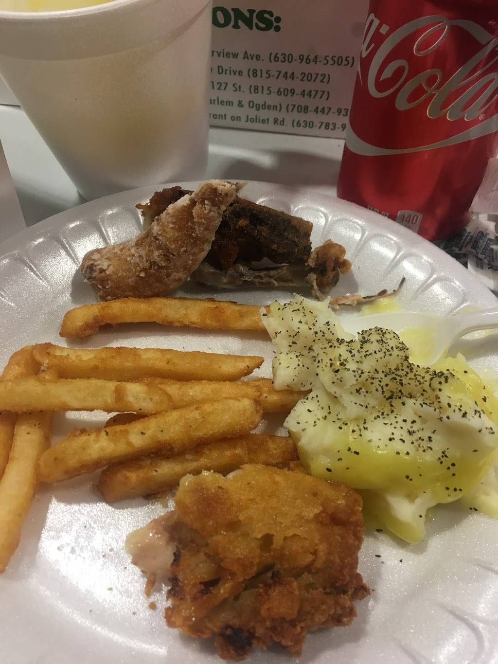 White Fence Farm | restaurant | 3704 S Harlem Ave, Riverside, IL 60546, USA | 7084479325 OR +1 708-447-9325