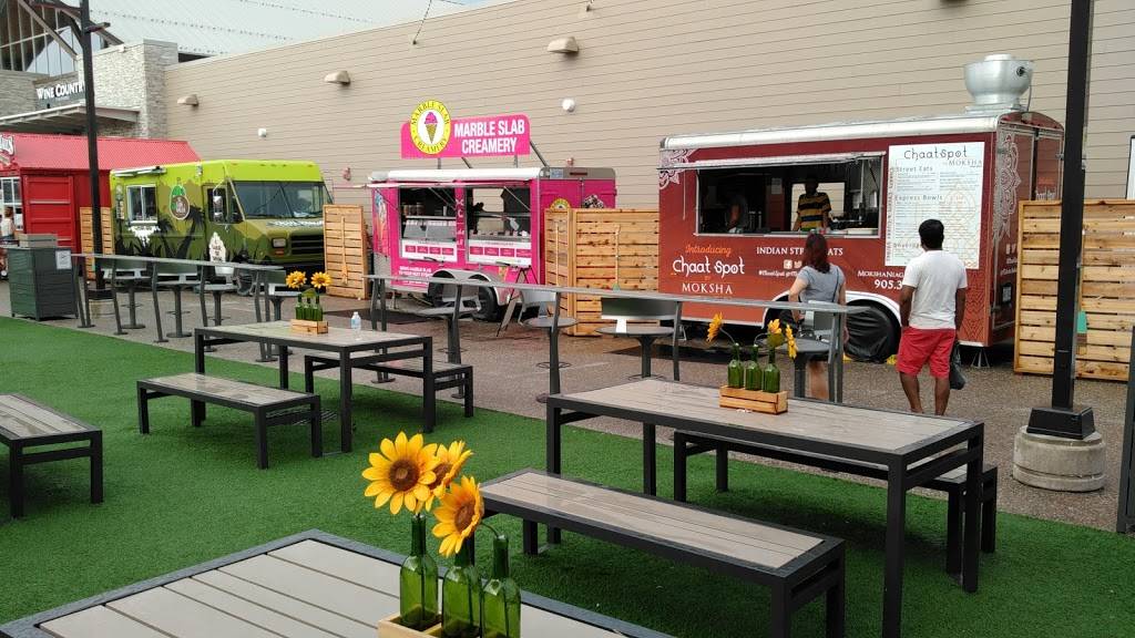 Chaat Spot by Moksha | meal takeaway | CurbSIDE Courtyard Foodcourt, 300 Taylor Rd, Niagara-on-the-Lake, ON L0S 1J0, Canada | 9053548585 OR +1 905-354-8585