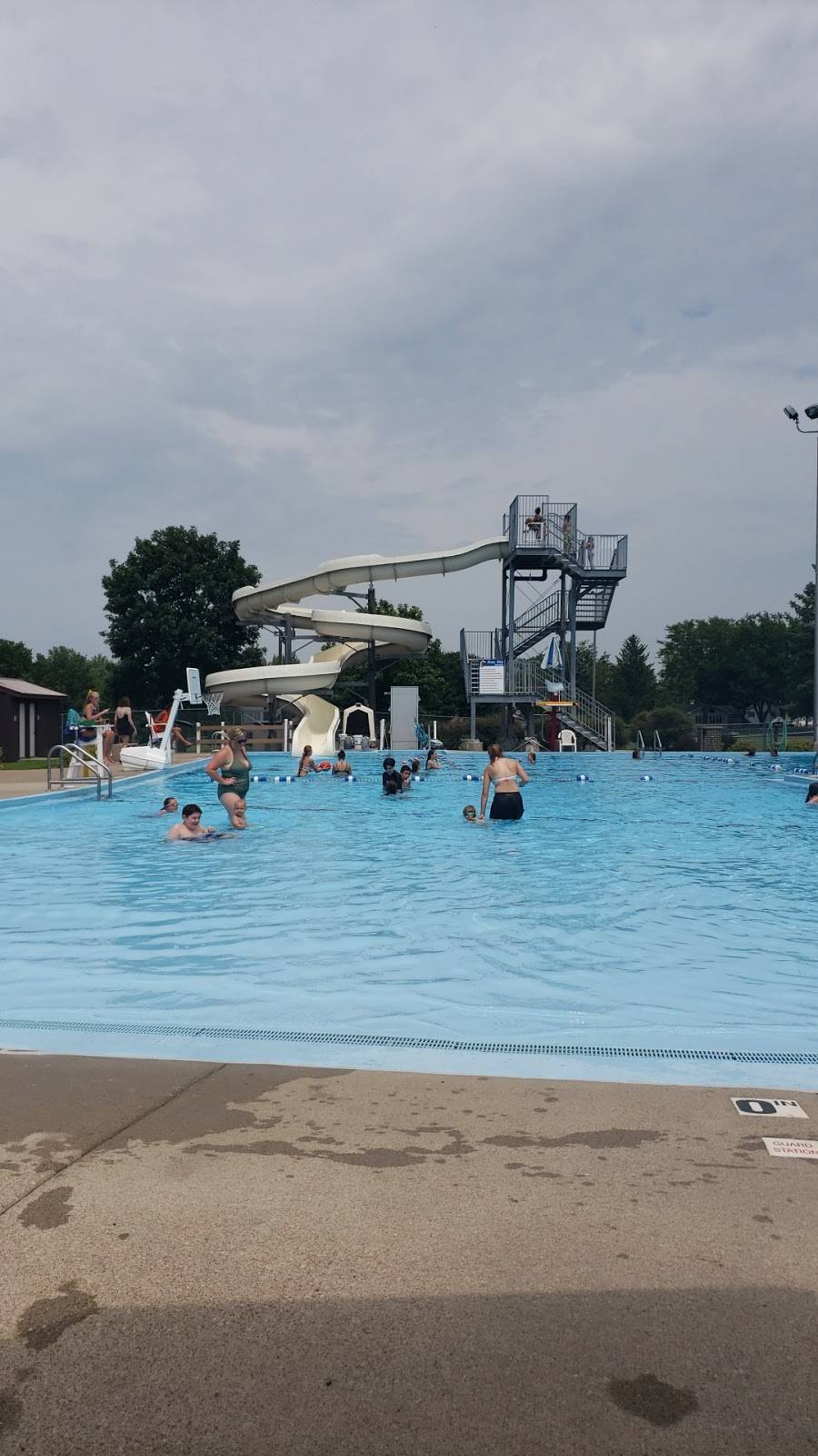 Splash Land Food Court | restaurant | 609 N Schuyler St, Lena, IL 61048, USA | 8153699165 OR +1 815-369-9165