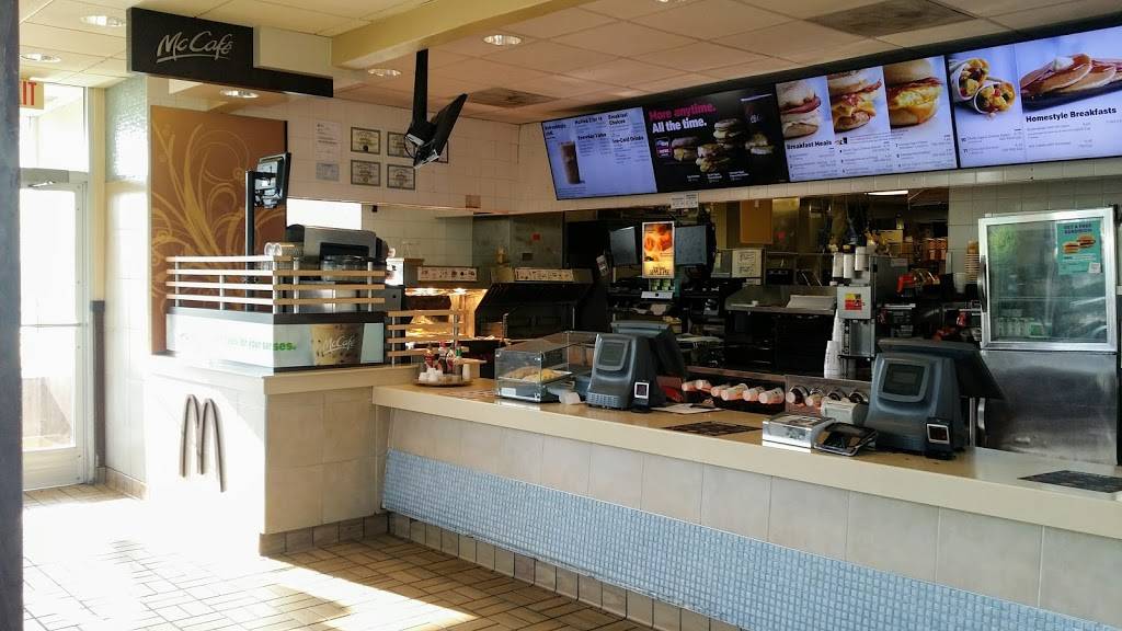 McDonalds | cafe | 1601 S Christopher Columbus Blvd, Philadelphia, PA 19148, USA | 2154686770 OR +1 215-468-6770