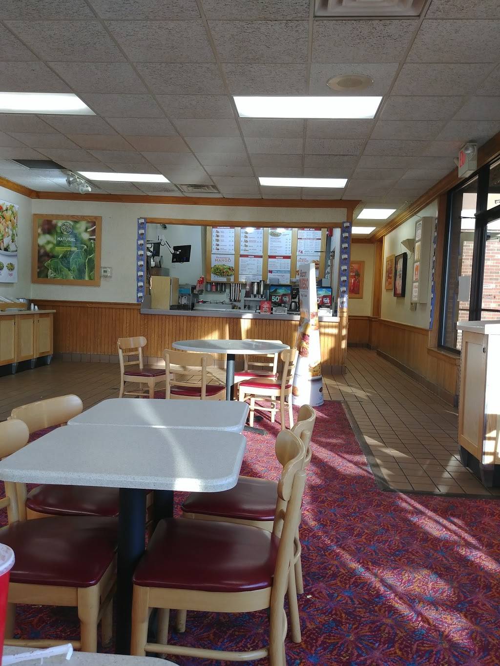 Wendys | restaurant | 310 Lansing Rd, Charlotte, MI 48813, USA | 5175437438 OR +1 517-543-7438