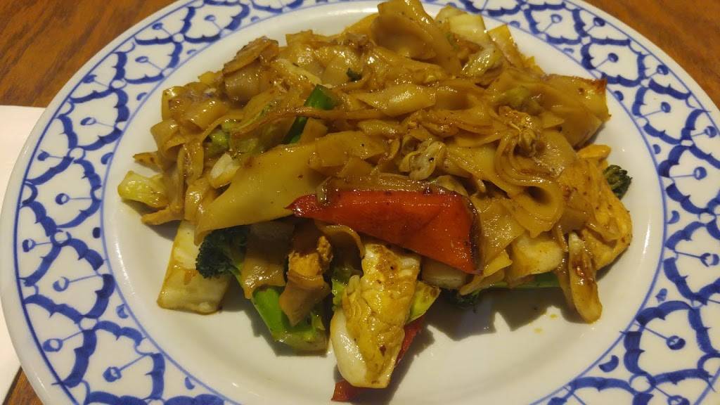 Khobkoon Thai Cuisine | restaurant | 7452 Foothills Blvd # 150, Roseville, CA 95747, USA | 9167717995 OR +1 916-771-7995