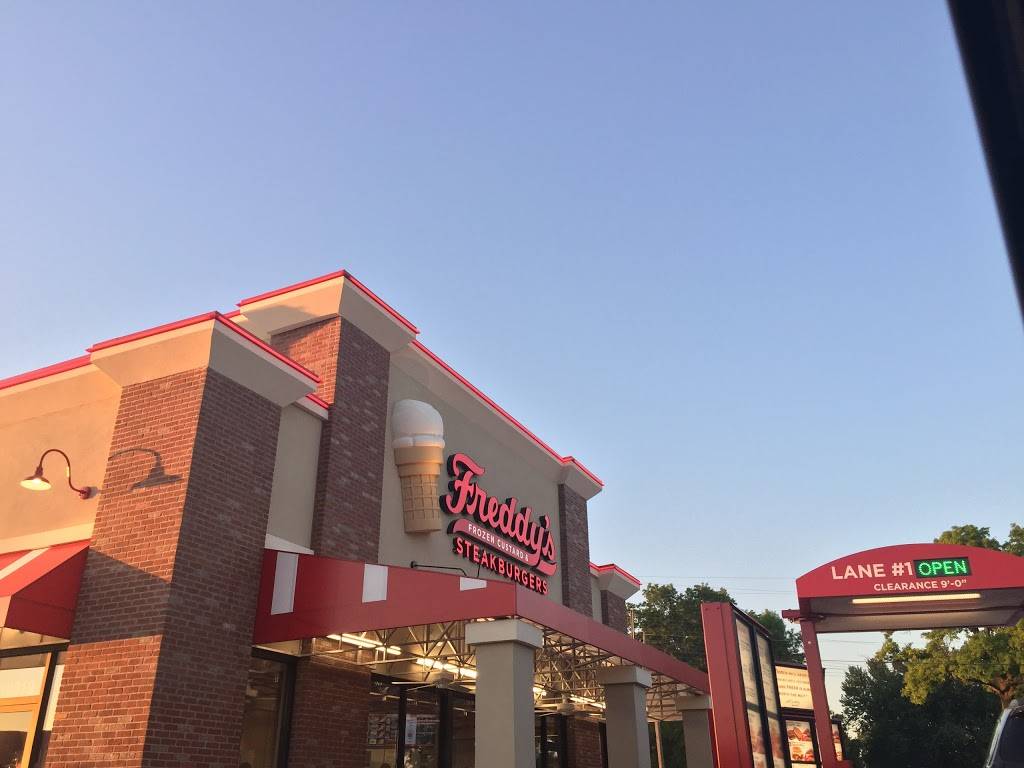 Freddys Frozen Custard & Steakburgers | restaurant | 10019 E 350 Hwy, Raytown, MO 64138, USA | 8168865975 OR +1 816-886-5975
