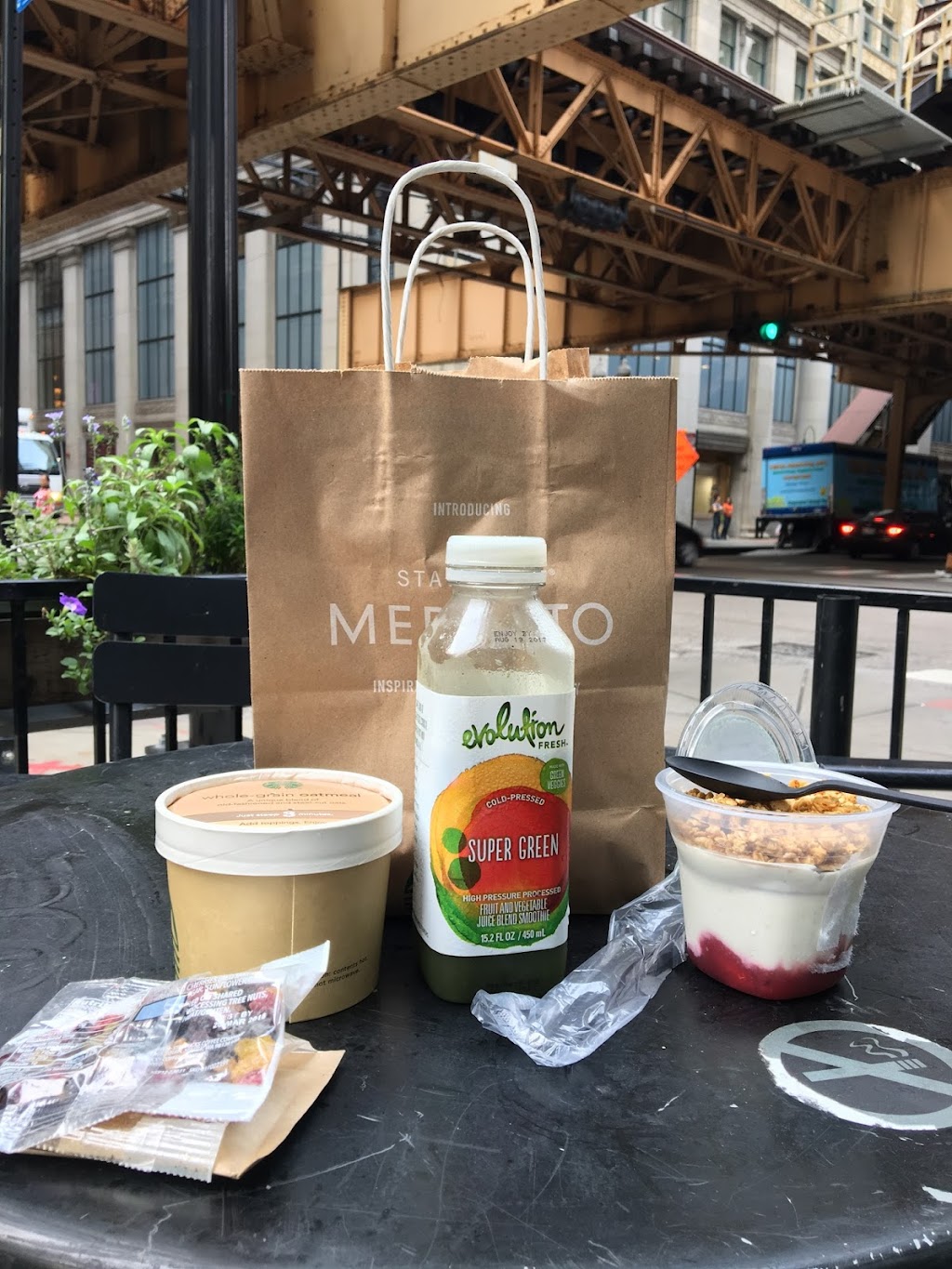 Starbucks | cafe | 200 W Adams St, Chicago, IL 60606, USA | 3125789602 OR +1 312-578-9602