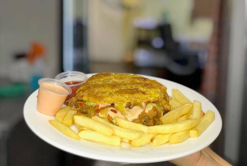 La Gloria Colombian Restaurant | restaurant | 8232 Ulmerton Rd, Largo, FL 33771, USA | 7273517010 OR +1 727-351-7010