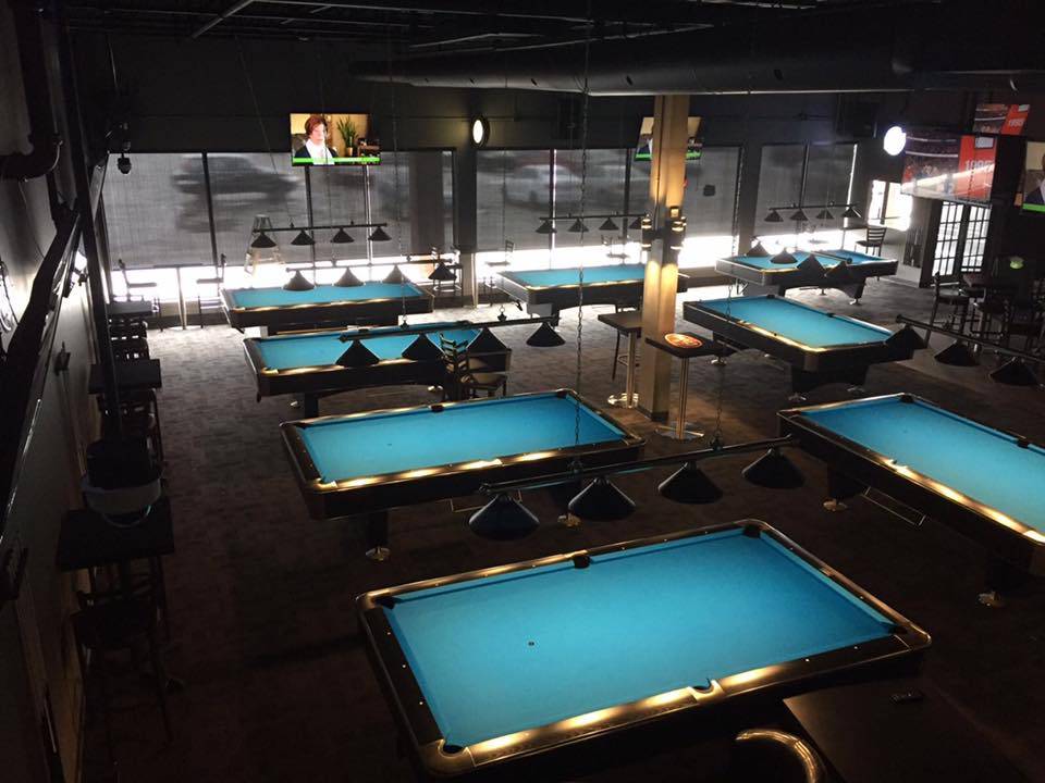 Johnnys Bar Billards | restaurant | 11749 Boul de Pierrefonds, Pierrefonds, QC H9A 1A1, Canada | 5146834000 OR +1 514-683-4000