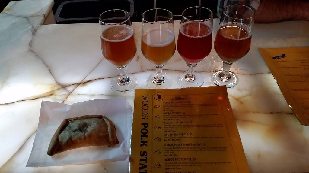 Woods Polk Station | restaurant | 2255 Polk St, San Francisco, CA 94109, USA | 4154835530 OR +1 415-483-5530