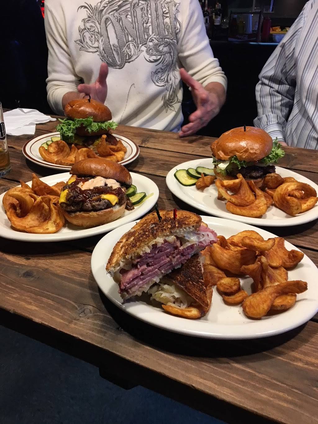 Basshole Brews | restaurant | 20725 Lakeshore Dr, Lakehead, CA 96051, USA | 5309623050 OR +1 530-962-3050