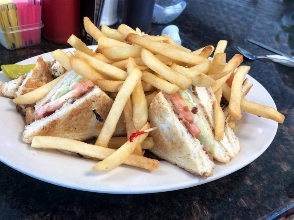 Melrose Diner | restaurant | 44 W Wyoming Ave, Melrose, MA 02176, USA | 7816625637 OR +1 781-662-5637