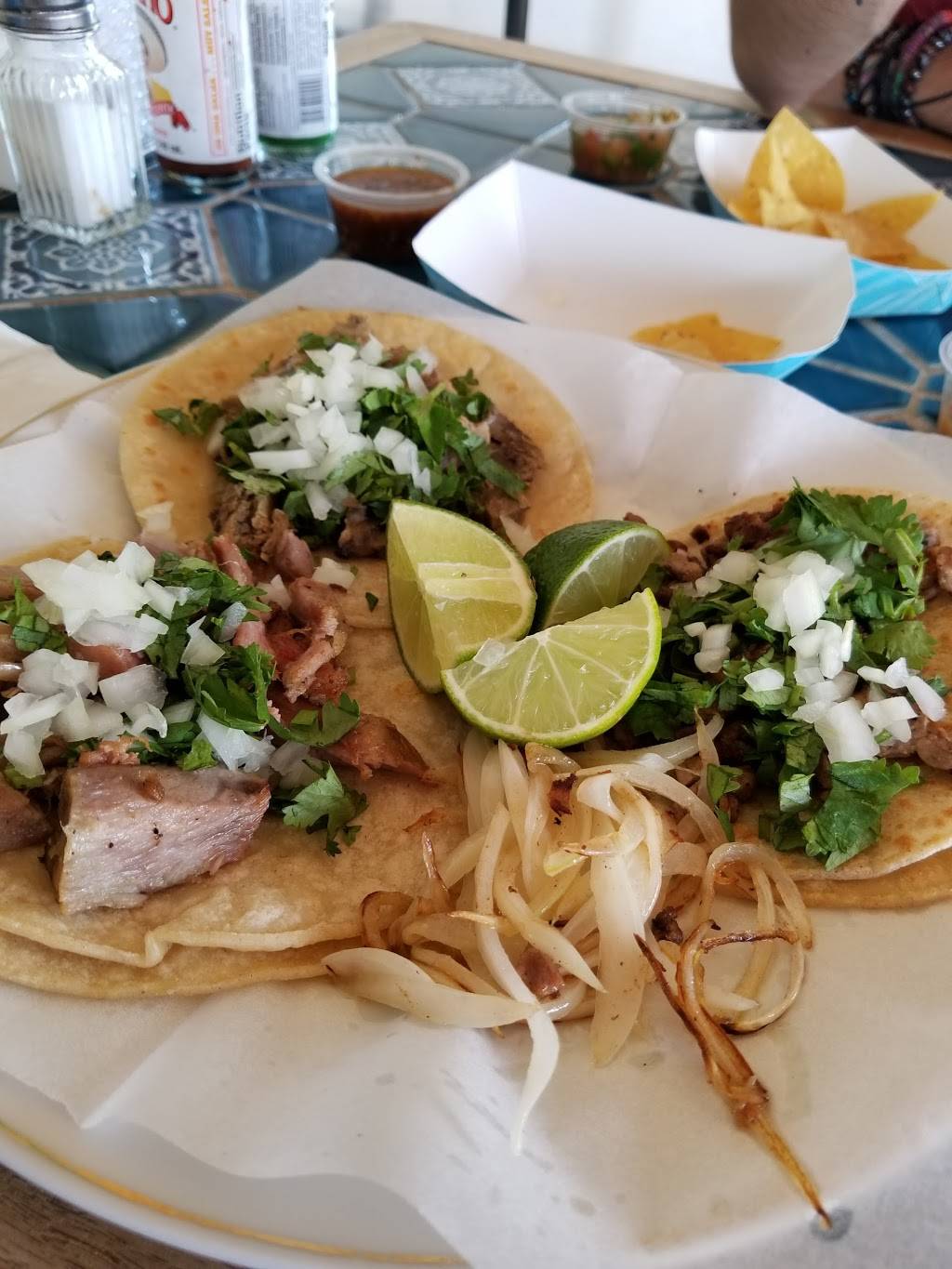 La Morenita Market & Taqueria | restaurant | 1078 Douglas Blvd, Roseville, CA 95678, USA | 9167864721 OR +1 916-786-4721