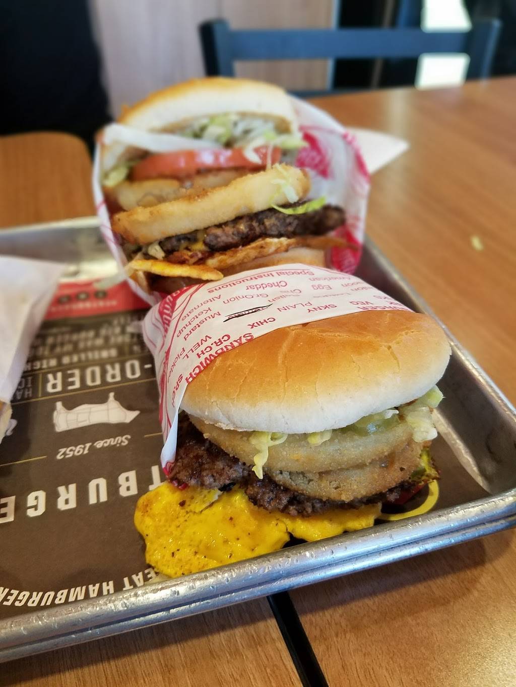 Buffalos Express | restaurant | 11090 CA-2 #B, Los Angeles, CA 90025, USA | 4242672031 OR +1 424-267-2031