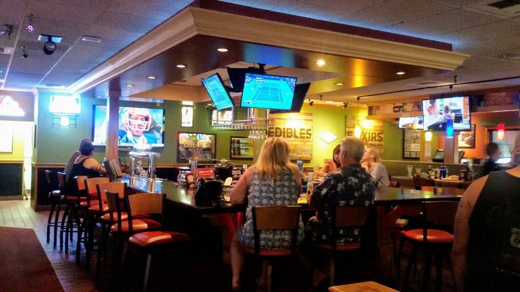 Applebees Grill + Bar | restaurant | 1665 W Lacey Blvd, Hanford, CA 93230, USA | 5595838084 OR +1 559-583-8084