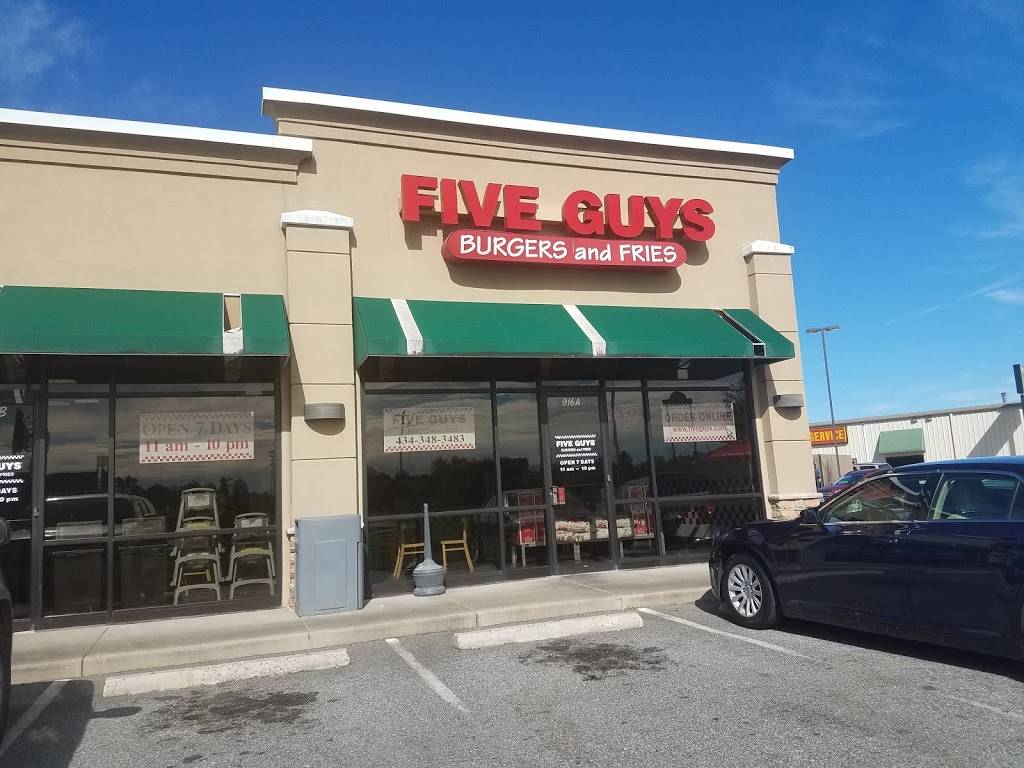 Five Guys | meal takeaway | 916 W Atlantic St, Emporia, VA 23847, USA | 4343483483 OR +1 434-348-3483