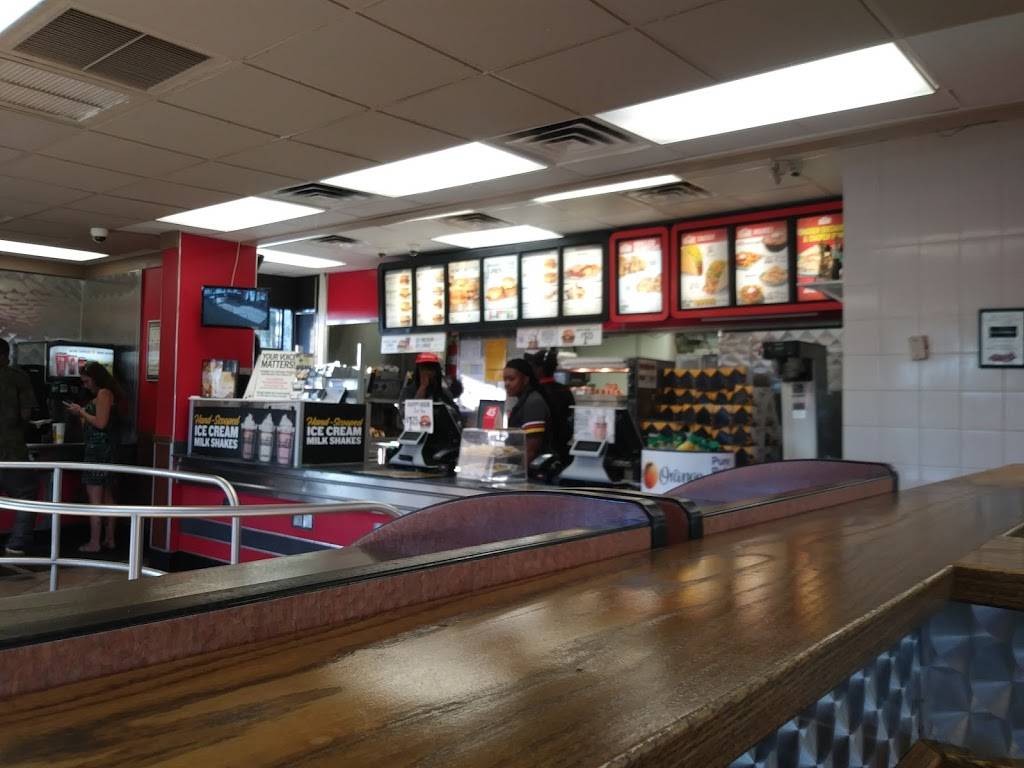 Hardees | restaurant | 9210 Baymeadows Rd, Jacksonville, FL 32256, USA | 9047373252 OR +1 904-737-3252