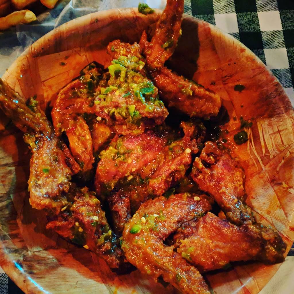 Gators Wing Shack Grill & Pizzeria | restaurant | 1719 N Rand Rd, Palatine, IL 60074, USA | 8477050555 OR +1 847-705-0555