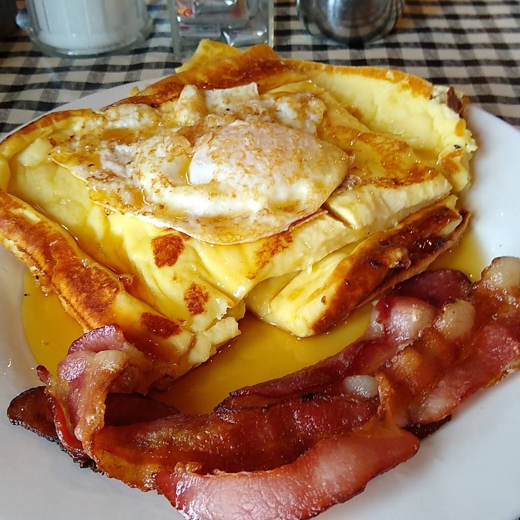 Davenport Maple Farm Restaurant | restaurant | 111 Tower Rd, Shelburne Falls, MA 01370, USA | 4136252866 OR +1 413-625-2866