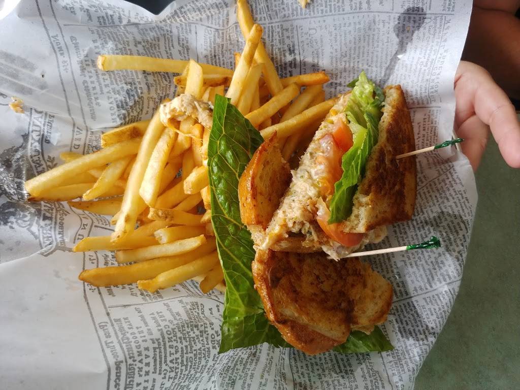 Rocknbeach Family Pub and Grub | restaurant | 1200 N Montesano St, Westport, WA 98595, USA | 3605052153 OR +1 360-505-2153