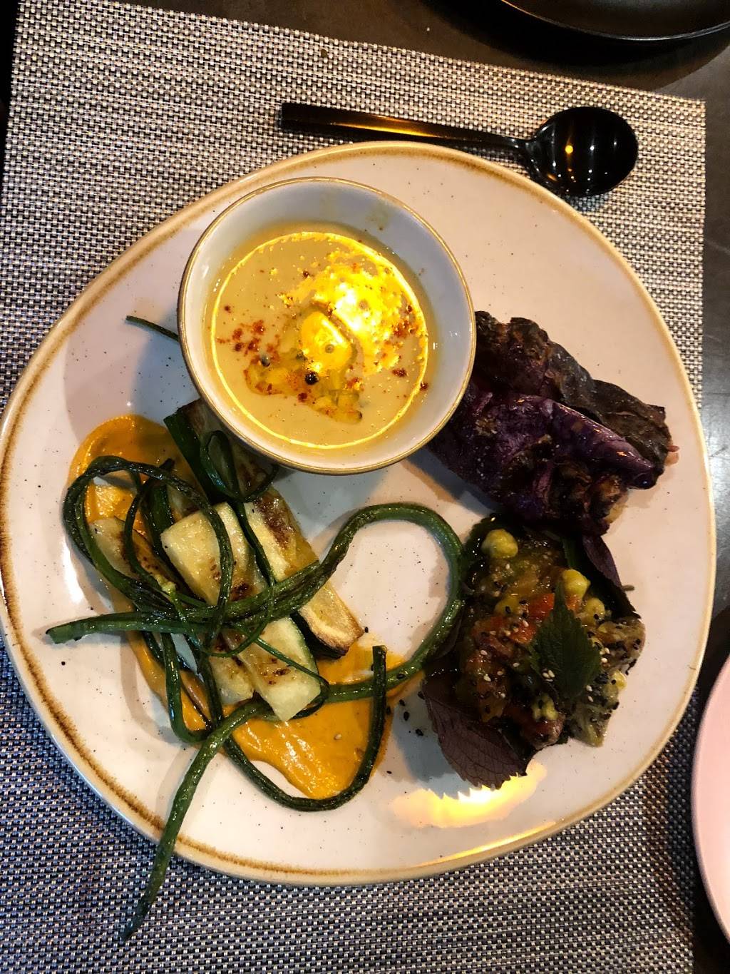 Reading Room | restaurant | 6001 Central Ave, St. Petersburg, FL 33710, USA | 7273430052 OR +1 727-343-0052