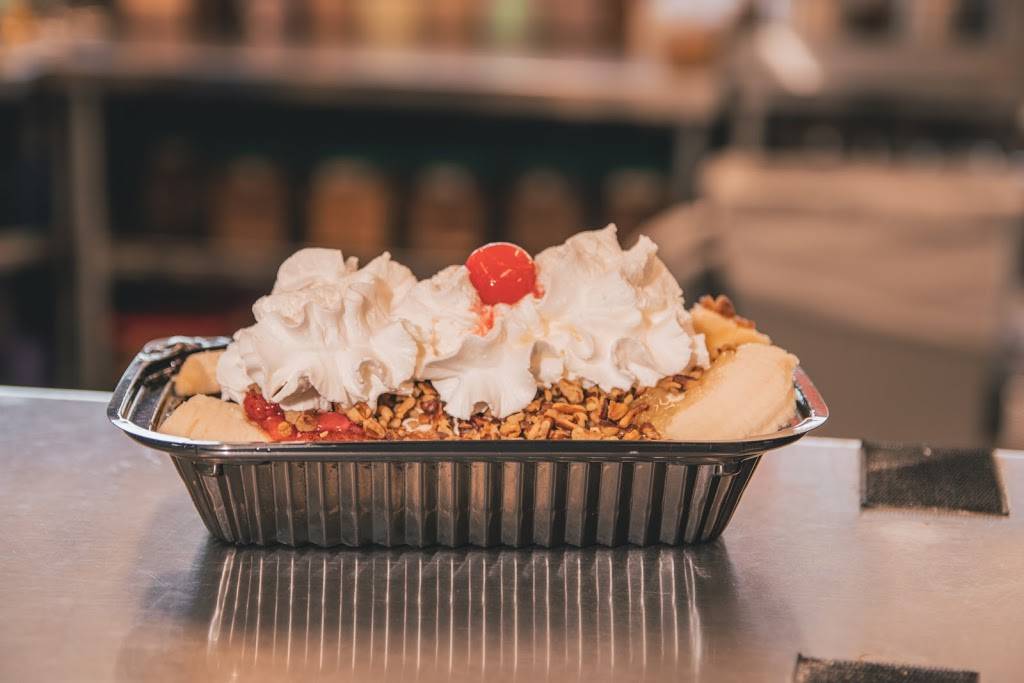 Caliches Frozen Custard | restaurant | 131 N, Roadrunner Pkwy, Las Cruces, NM 88011, USA | 5755211161 OR +1 575-521-1161