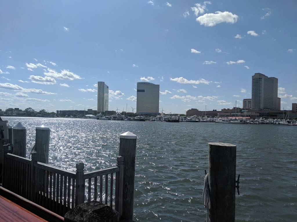 Sirens Bar and Grill | restaurant | 447 Carson Ave, Atlantic City, NJ 08401, USA | 6096748406 OR +1 609-674-8406