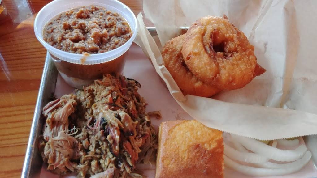 Melvins Legendary Bar- B-Q | restaurant | 925 Houston Northcutt Blvd, Mt Pleasant, SC 29464, USA | 8438810549 OR +1 843-881-0549