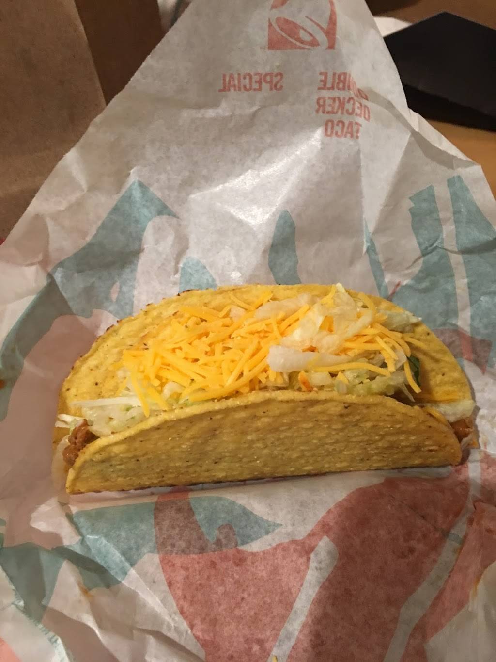 Taco Bell Cantina | meal takeaway | 1034 Flatbush Ave, Brooklyn, NY 11226, USA | 7184848082 OR +1 718-484-8082