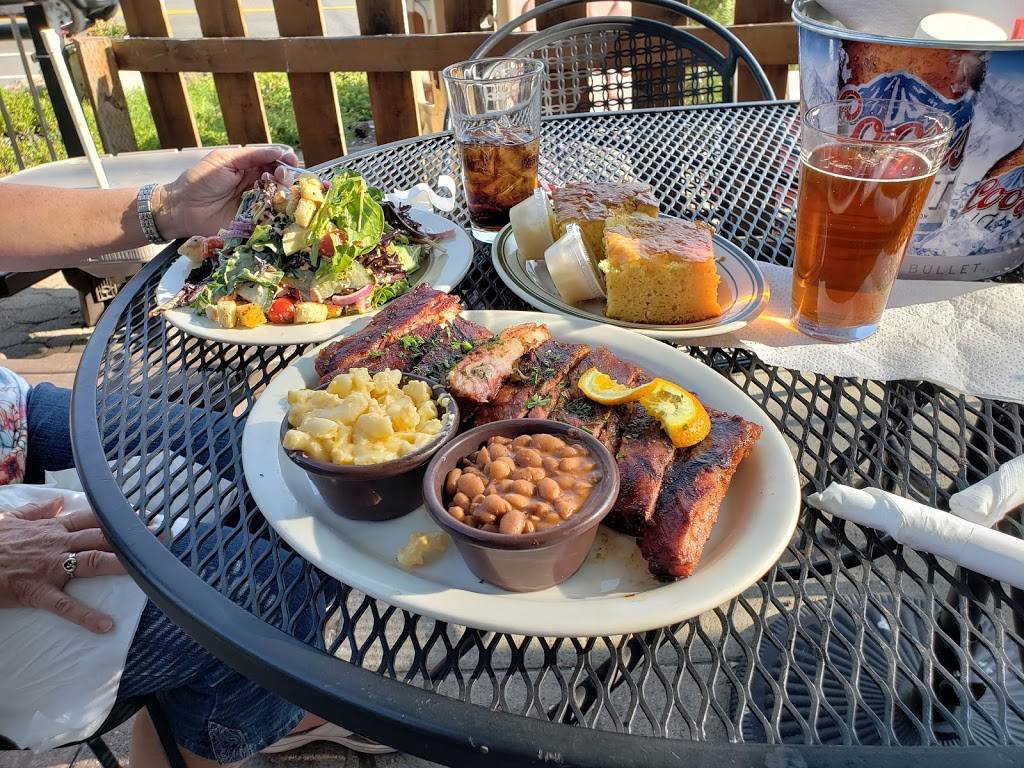 Smokeys Kitchen | restaurant | 12036 Donner Pass Rd, Truckee, CA 96161, USA | 5305824535 OR +1 530-582-4535