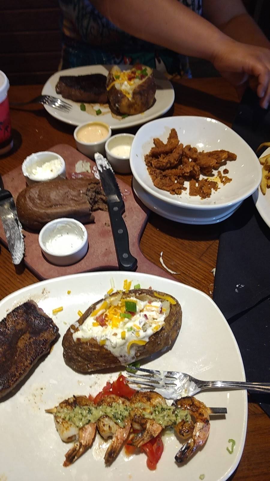 Outback Steakhouse | restaurant | 4650 Factory Stores Blvd, Myrtle Beach, SC 29579, USA | 8432368787 OR +1 843-236-8787